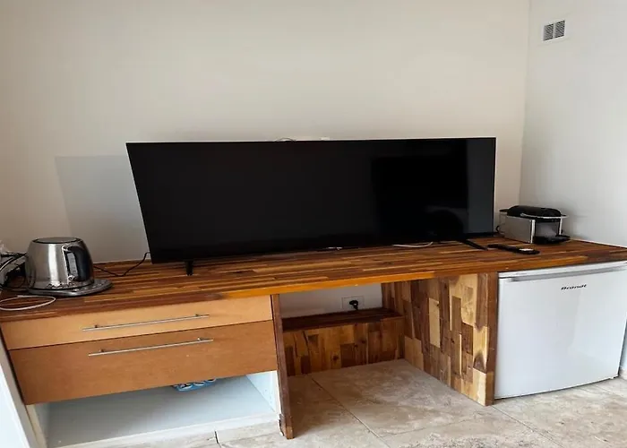 Furnished 2-room With Terrace Apartmán